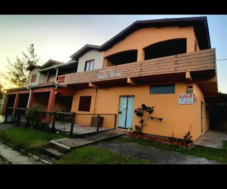 Residencial Familia Milani 100 Metros Do Mar Torres Apartment Exterior photo